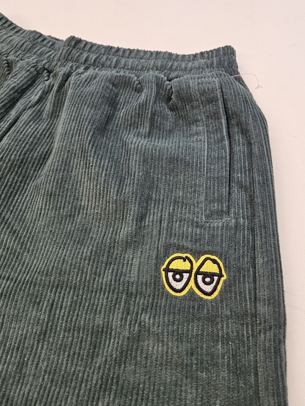 Krooked Eyes Corduroy Chino Skater Pant Green Men’s Size Medium 100 % Cotton Y2K
